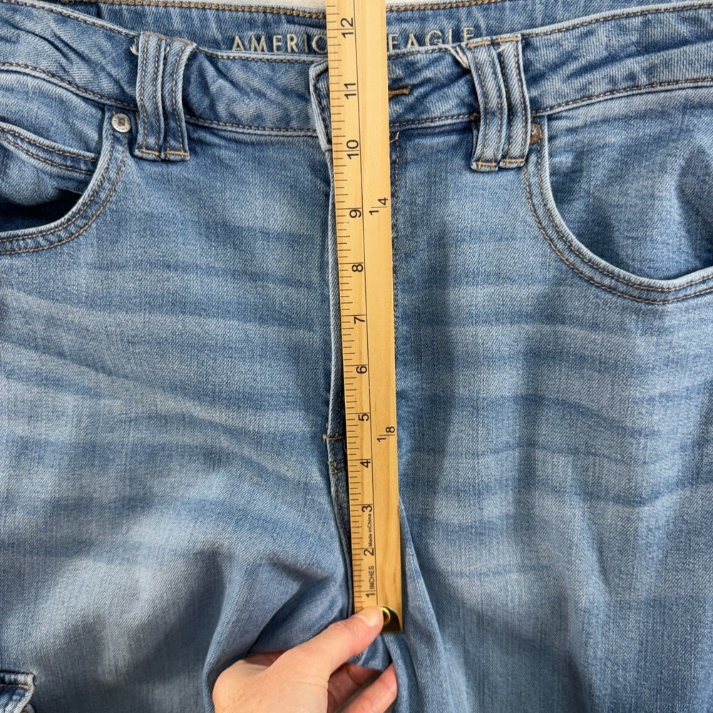 American Eagle 12 Super High Rise Baggy Wide Leg Cargo Stretch Jeans Light Blue - Picture 15 of 16